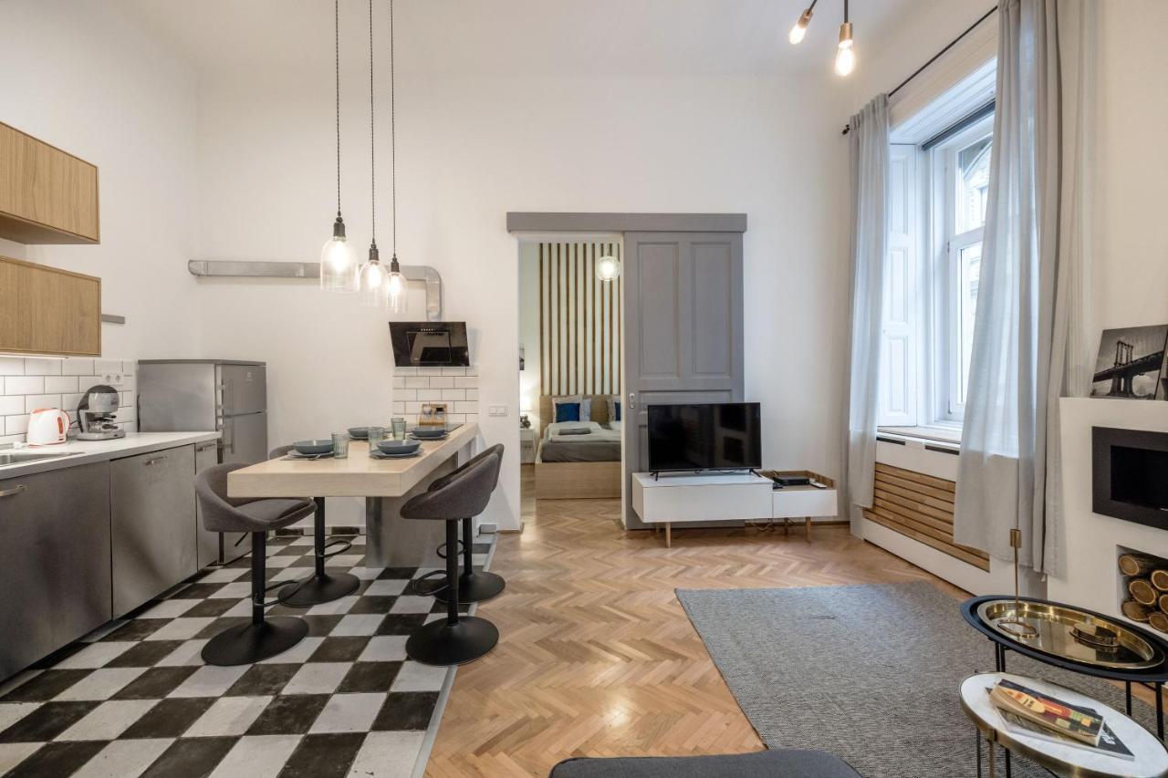 בודפשט Industrial Fantasy Apartment מראה חיצוני תמונה